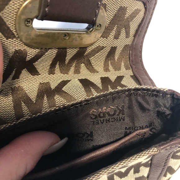 Michael Kors, beautiful cute little bag, brown leather, and canvas supper cute - Picture 4 of 11